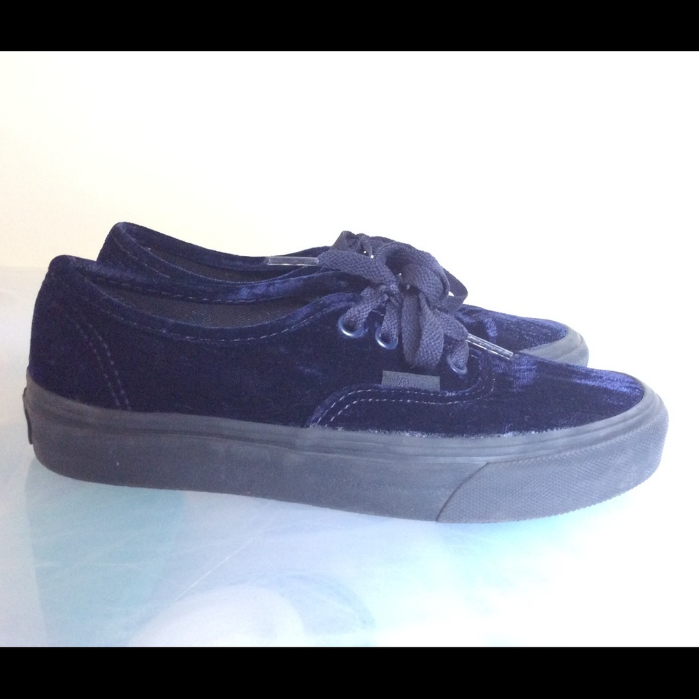 Navy Crush Velvet Lace up Vans - Picture 3 of 4